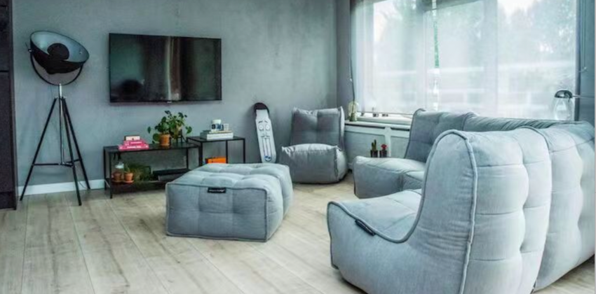 Ambient lounge Modular sofa in a modern living room set up